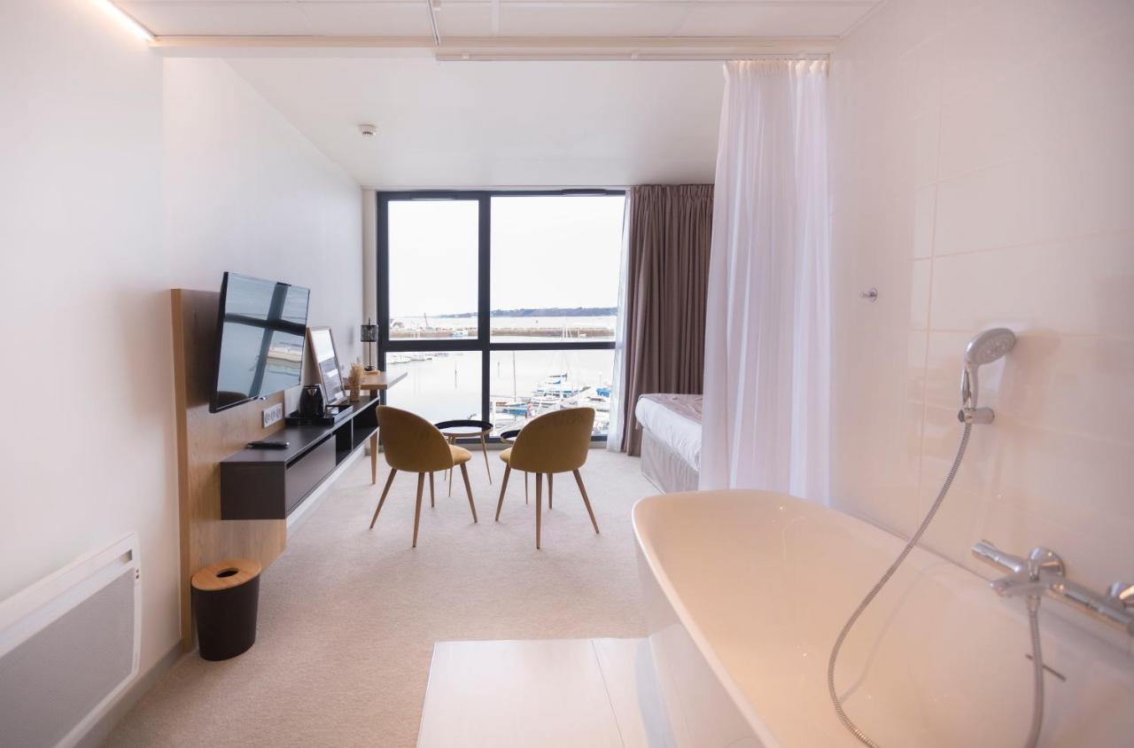 Le Nautica Hotel 펄로스가이렉 외부 사진